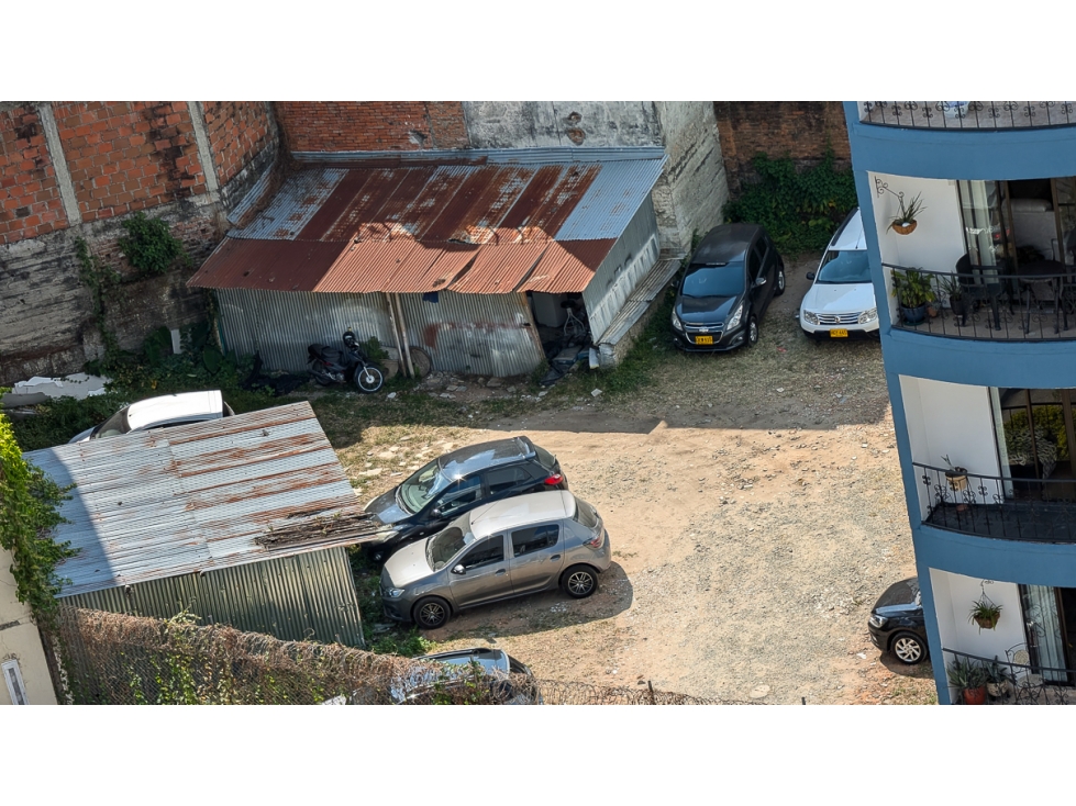 Venta de Lote sector clínica Central al norte Armenia Quindío — foto 2