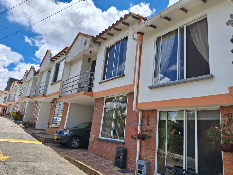 Venta de Hermosa Casa en Exclusivo Conjunto de Circasia Quindío