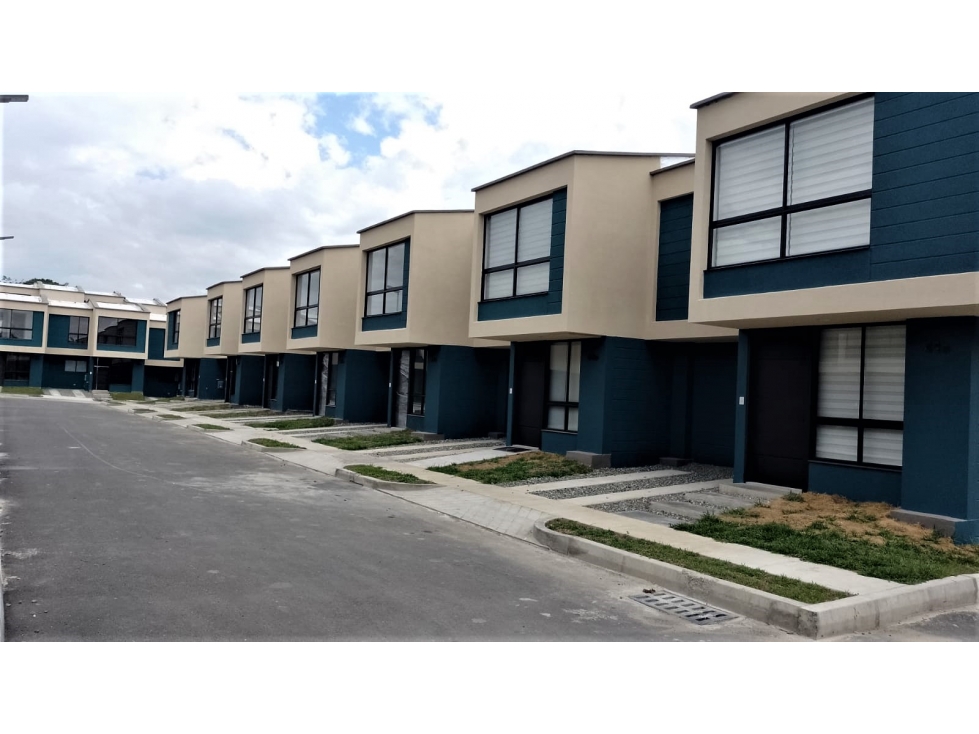 Venta de Casa Nueva en Conjunto Cerrado, la Tebaida Quindio — foto 2