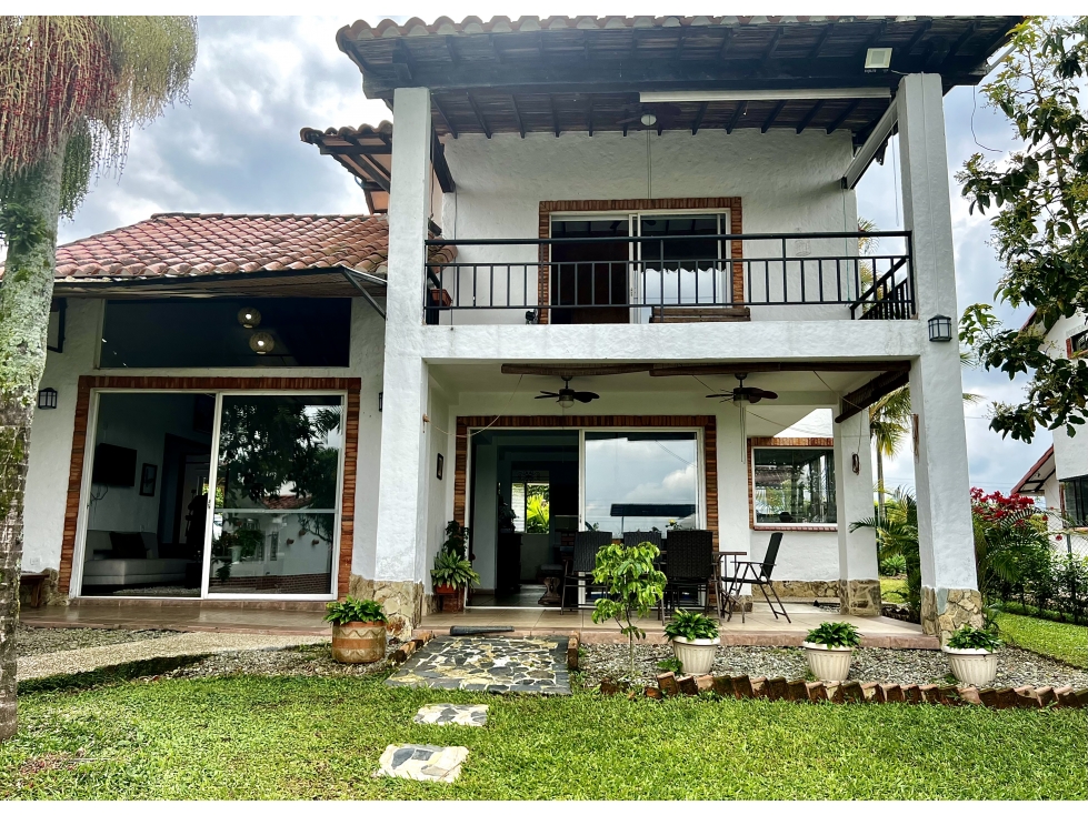SE VENDE CASA CAMPESTRE A 5 MINUTOS DEL CAIMO — foto 2