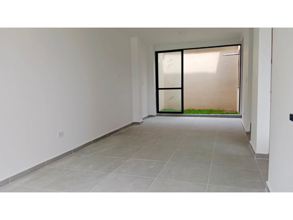 Venta de casa en conjunto Cerrado cerca al aeropuerto Armenia Quindio - 1