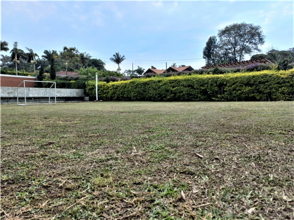 Venta de Chalet en conjunto cerrado via Armenia Pereira — foto 5