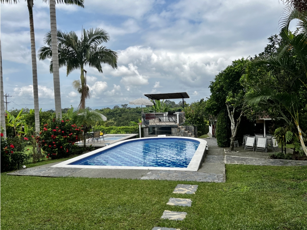 SE VENDE CASA CAMPESTRE A 5 MINUTOS DEL CAIMO — foto 3