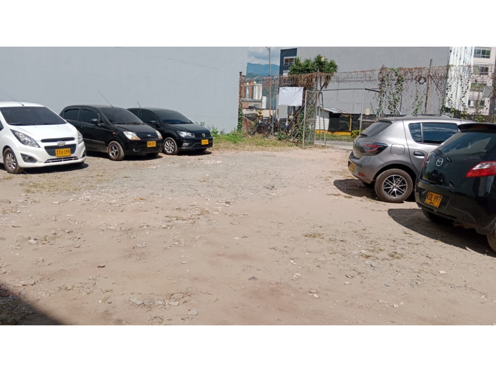 Venta de Lote sector clínica Central al norte Armenia Quindío — foto 4