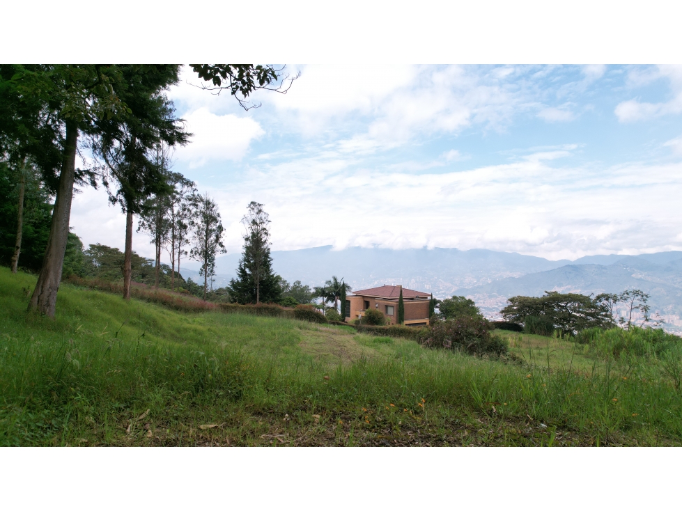 LOTE CON VISTA A MEDELLIN