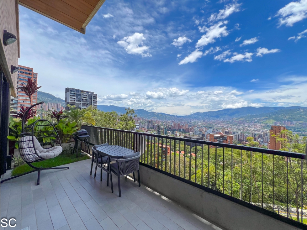 APARTAMENTO MODERNO EN PARTE ALTA DEL POBLADO CON VISTA 3 HAB