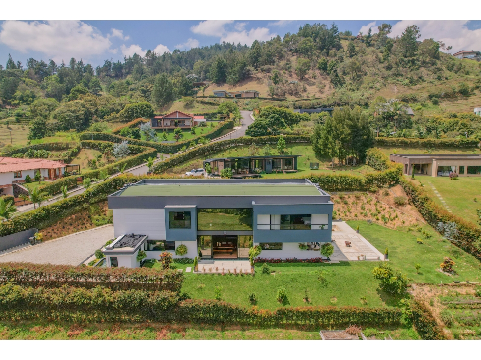 CASA CAMPESTRE MODERNA DE 6 HABITACIONES EN EL RETIRO — foto 4