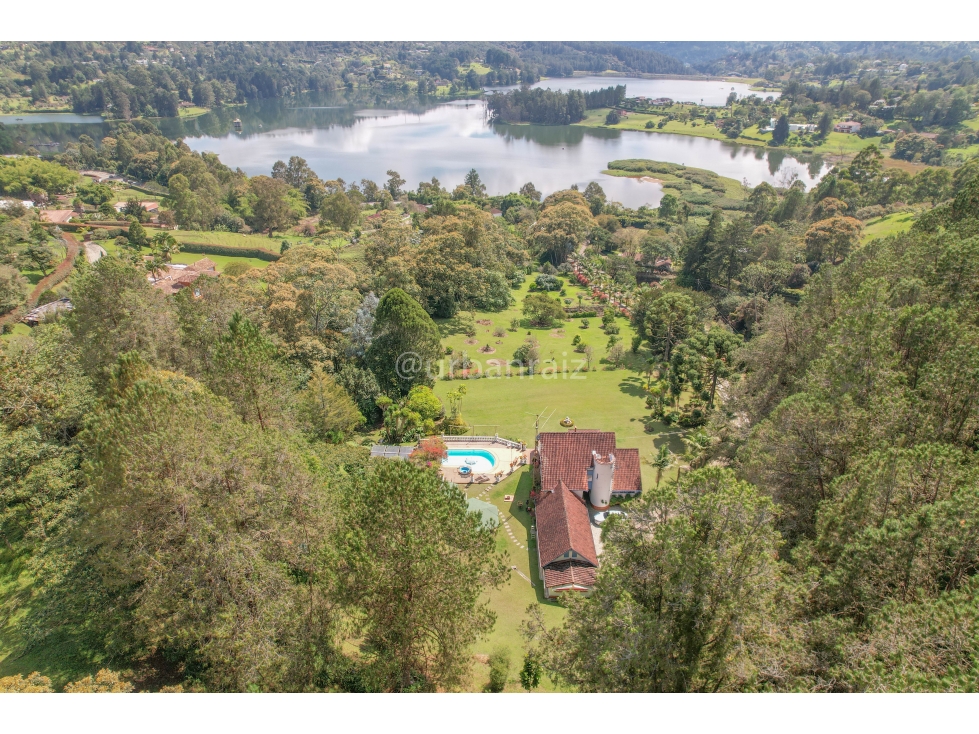 CHALET SUIZO CON VISTA A LA REPRESA DE LA FE $400.000m2 — foto 2