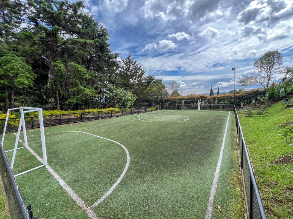 CASA CON PISCINA, BOSQUE EN LAS PALMAS (10.500MILLONES) — foto 4