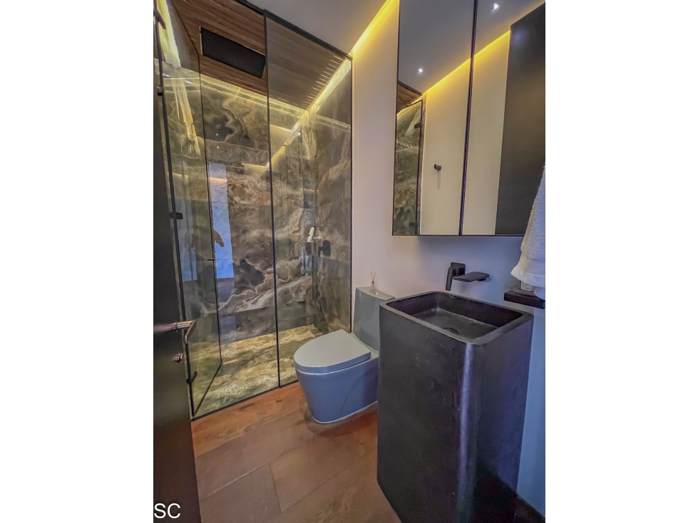 PENTHOUSE LUJOSO MUY CERCA AL CC TESORO {POBLADO} — foto 6