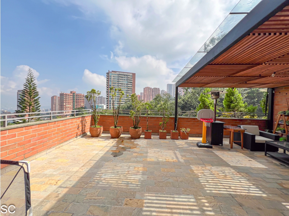 DUPLEX CON TERRAZA CERCA AL TESORO 3 HABITACIONES, IDEAL PARA NIÑOS — foto 3