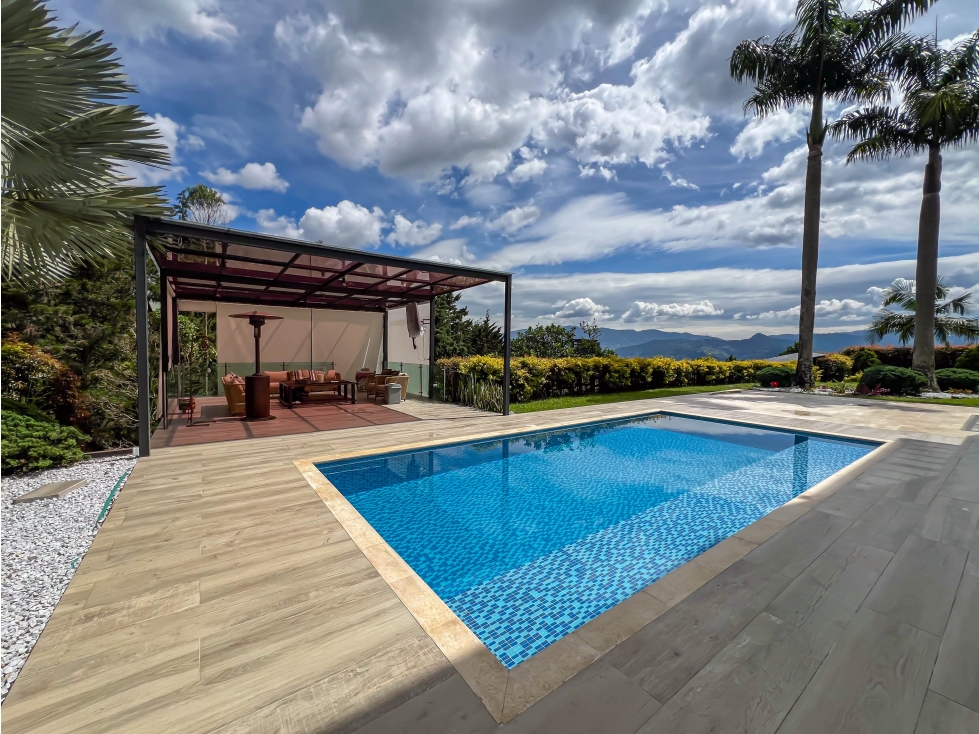 CASA CON PISCINA, BOSQUE EN LAS PALMAS (10.500MILLONES) — foto 2