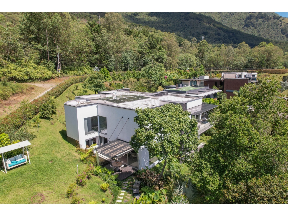 MODERNA CASA DE 5 HABITACIONES EN LAS PALMAS CON VISTA-- sin muebles — foto 4