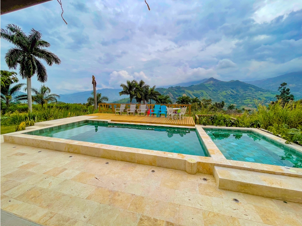 CASA CAMPESTRE COPACABANA NORAL CON PISCINA DE UN SOLO NIVEL — foto 4