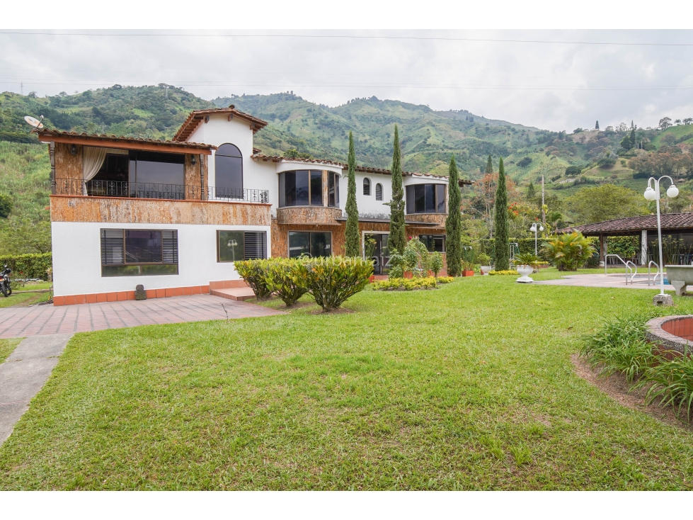 FINCA PLANCA CON CANCHAS EN GIRARDOTA — foto 2