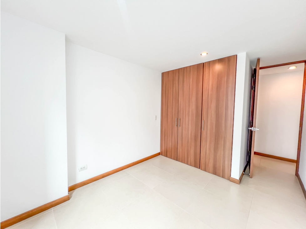 APARTAMENTO PISO ALTO ENVIGADO LAS BRUJAS — foto 5