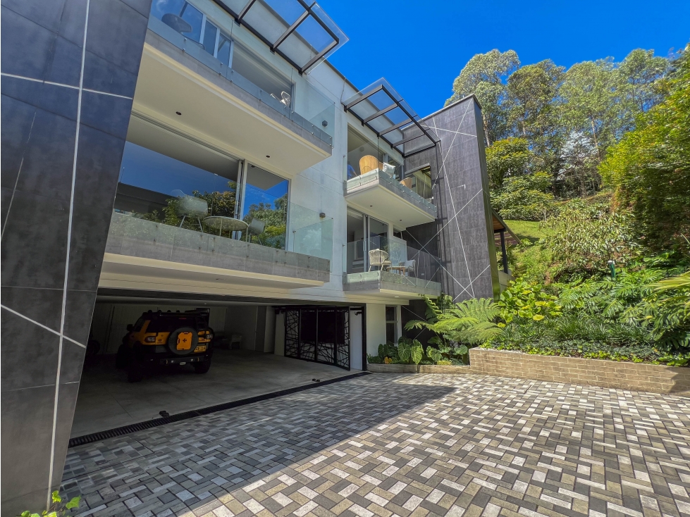 MODERNA CASA DE 5 HABITACIONES EN LAS PALMAS CON VISTA-- sin muebles — foto 5