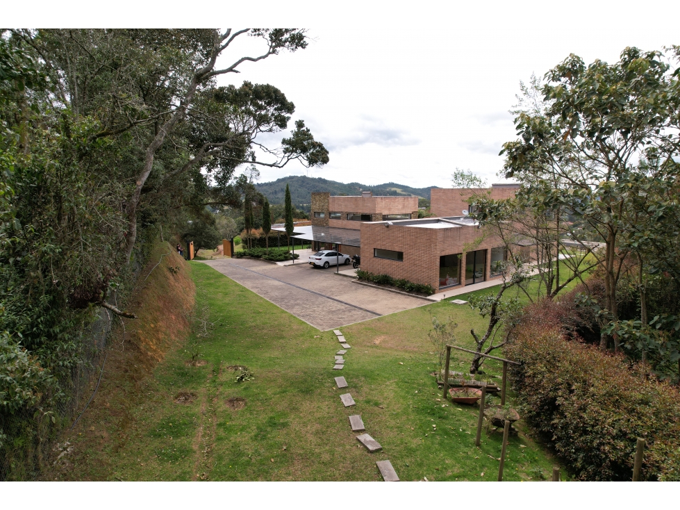 CASA MODERNA CON VISTA ALTO DE PALMAS - 3