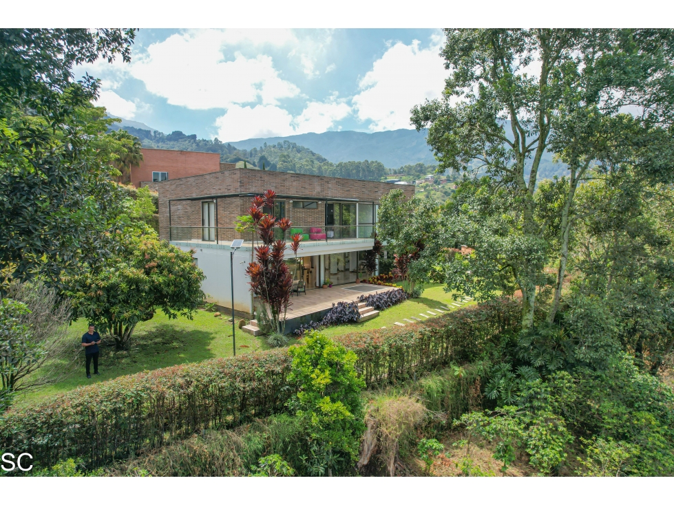 ENVIGADO ESCOBERO BAJO, SIN RUIDO, NATURALEZA 4 HABITACIONES — foto 4