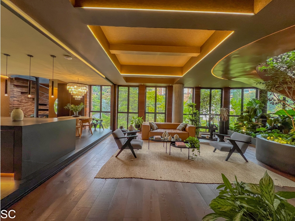 PENTHOUSE LUJOSO MUY CERCA AL CC TESORO {POBLADO}