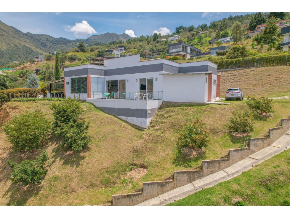 CASA CAMPESTRE EN NORTEAMÉRICA CON GRAN VISTA Y PRIVACIDAD — foto 4