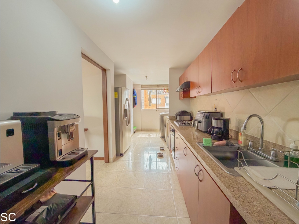 Apartamento la Fronera Envigado piso alto sin poniente — foto 6