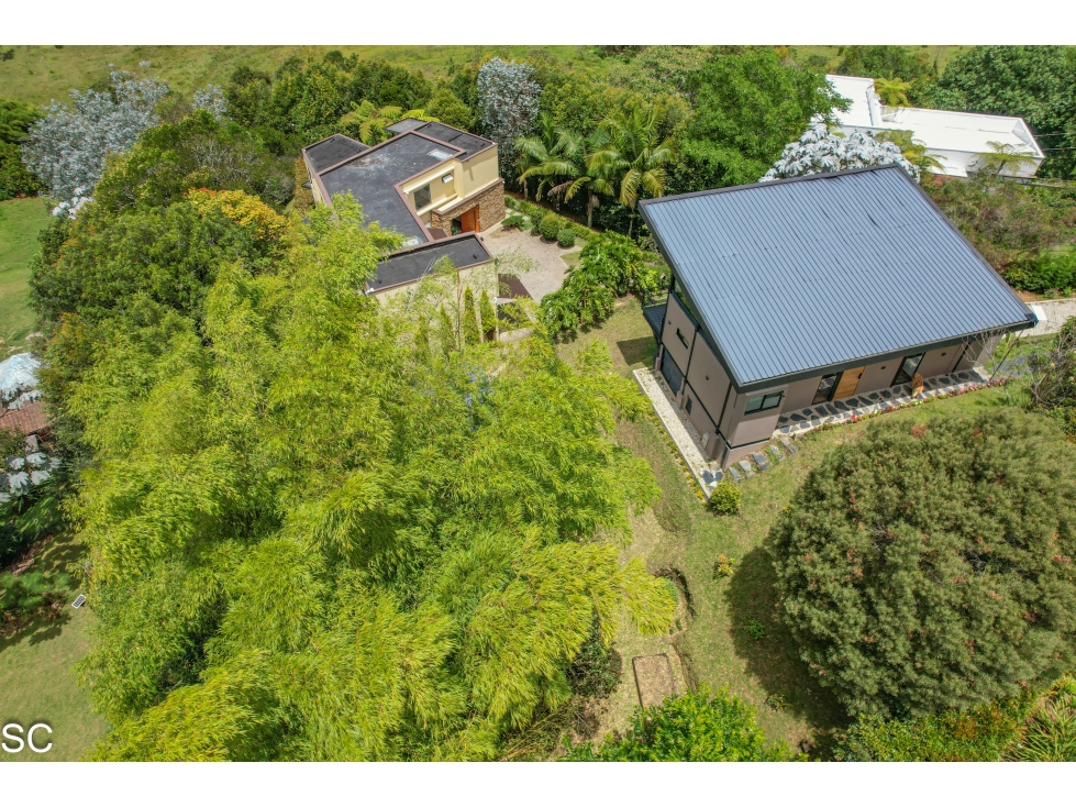 2 CASAS POR EL PRECIO DE UNA, Guarne 4km al AER, RENTA 6.000.000 — foto 3