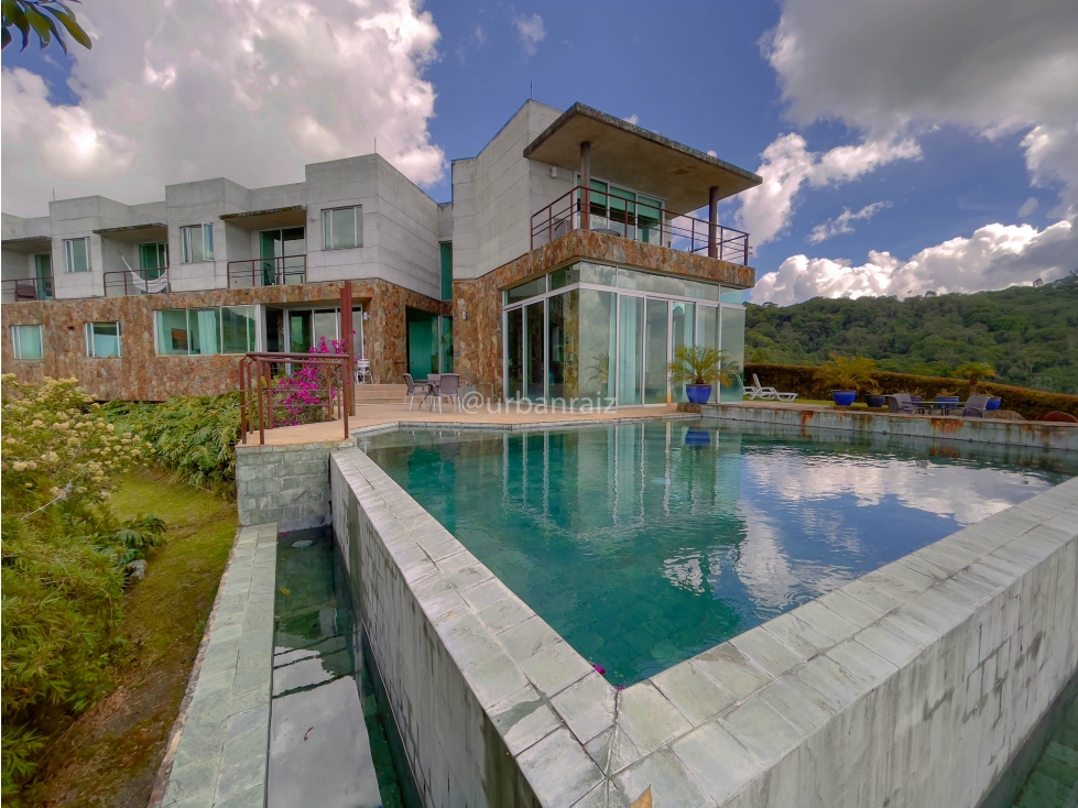 CASA CAMPESTRE PALMAS MEDELLIN