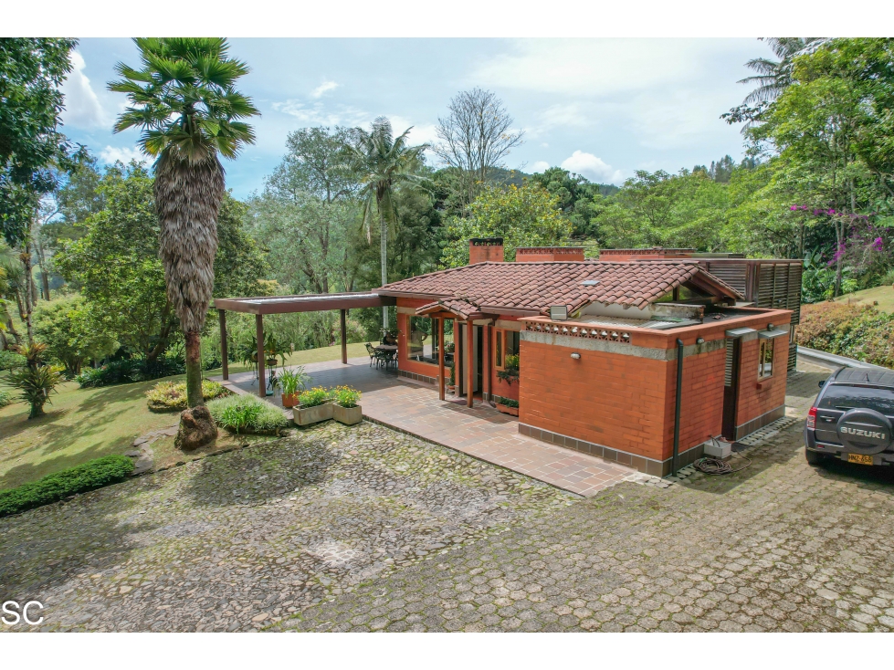 CASA CAMESTRE EN EL RETIRO VIA DON DIEGO, RODEADA DE BOSQUE — foto 6