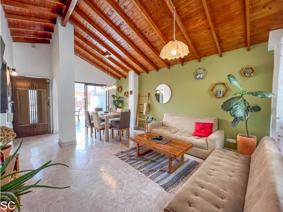 APARTAMENTO CENTRAL EN ENVIGADO CON TERRAZA — foto 2