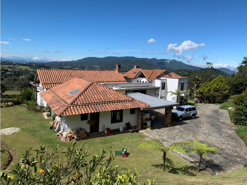 VENTA CASA UNIDAD CERRADA - SECTOR LA ACUARELA- ENVIGADO - 1