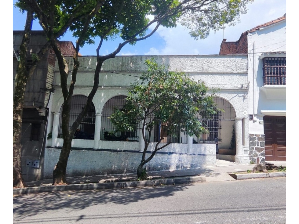 VENTA CASA LOTE, PRADO CENTRO, MEDELLÍN