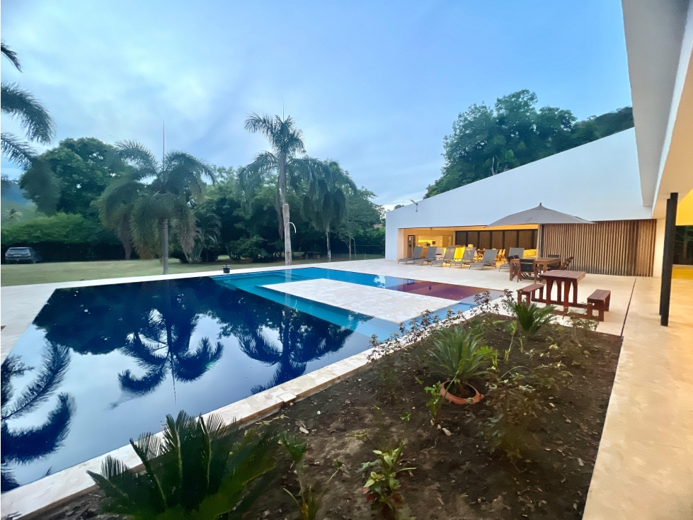 VENTA FINCA EN PARCELACIÓN CON ZONAS HUMEDAS, SANTA FE DE ANTIOQUIA — foto 2