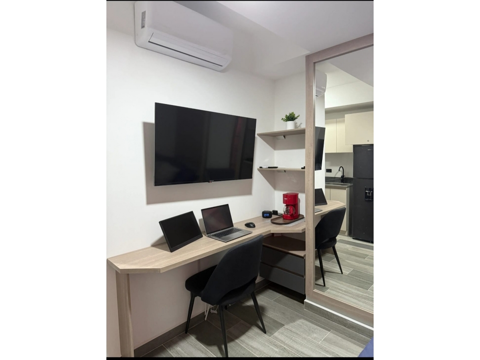 VENTA APARTA-SUITE AMOBLADO, LAURELES, MEDELLÍN- permite AIRBNB   — foto 2
