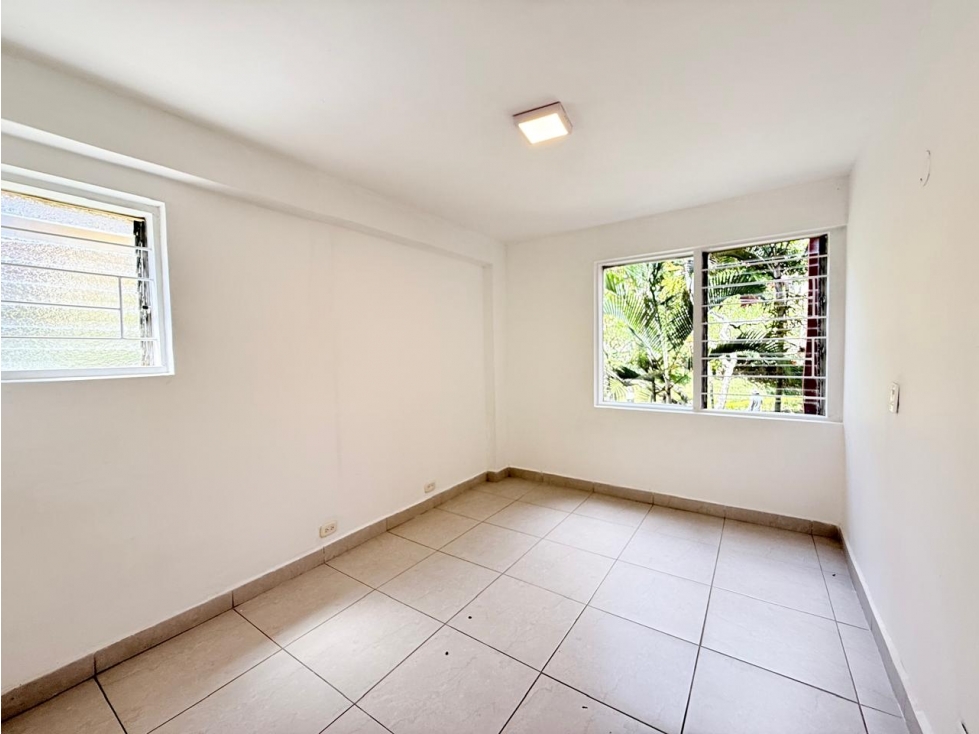 VENTA APARTAMENTO CON TERRAZA CALASANZ, PARTE BAJA, MEDELLÍN — foto 5