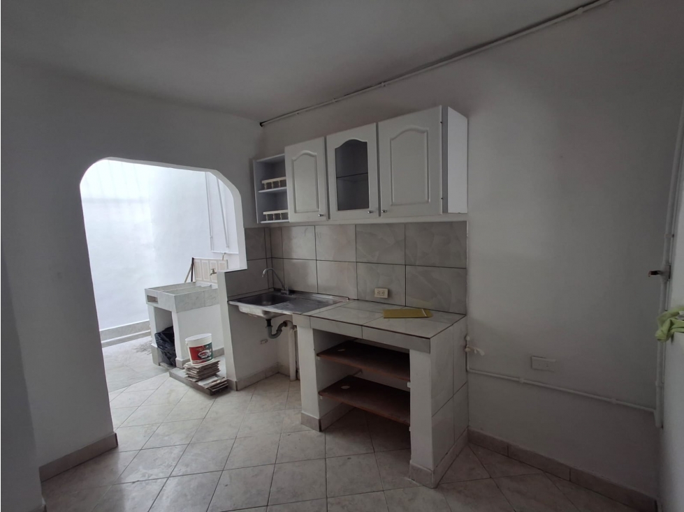 VENTA CASA PRIMER PISO, CASTILLA, MEDELLÍN — foto 3