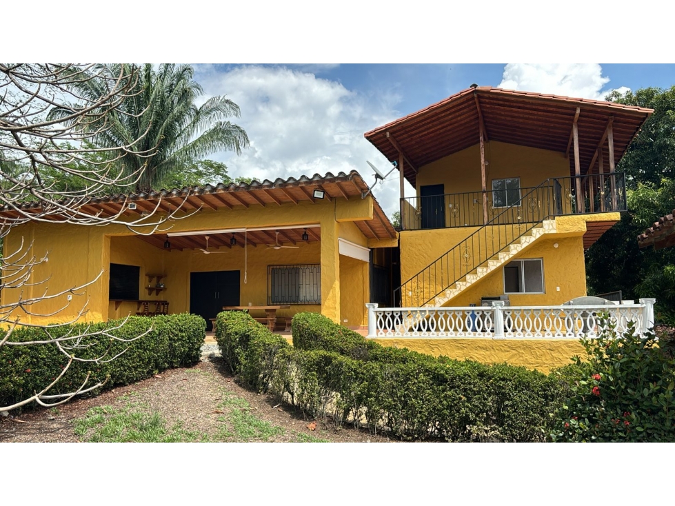 VENCAMBIO FINCA COLONIAL EN PARCELACIÓN, SAN JERÓNIMO — foto 2