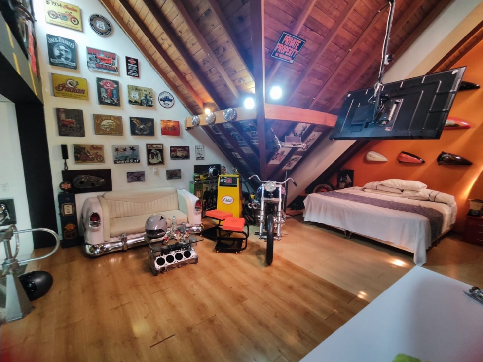 VENTA APARTA ESTUDIO AMOBLADO, LAURELES, MEDELLÍN