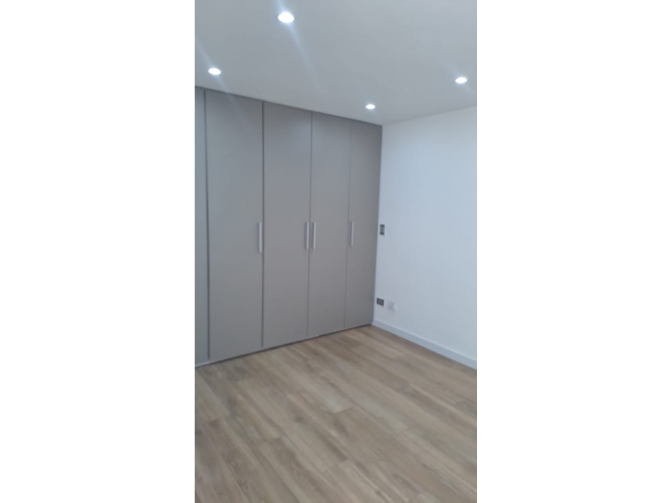 VENTA APARTAMENTO EN EDIFICIO LAURELES, MEDELLÍN — foto 5