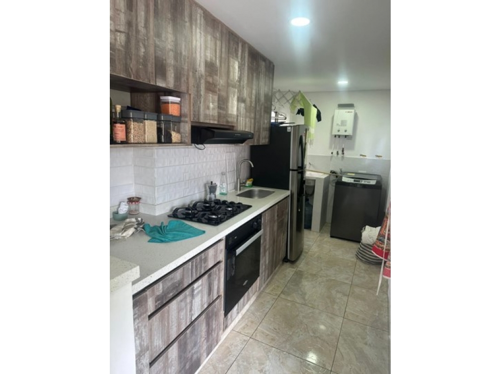 VENTA DUPLEX AMOBLADO FLORIDA NUEVA, LAURELES, MEDELLÍN — foto 4