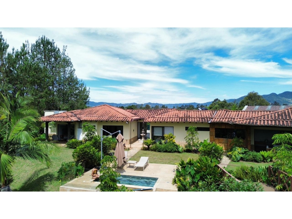 VENTA CASA PRAGA, PINAR DE QUIRAMA, EL CARMEN DE VIBORAL