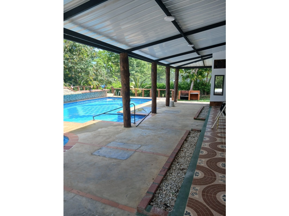 VEN/CAMBIO FINCA EN PARCELA EL REFUGIO, DORADAL, ANTIOQUIA - 2
