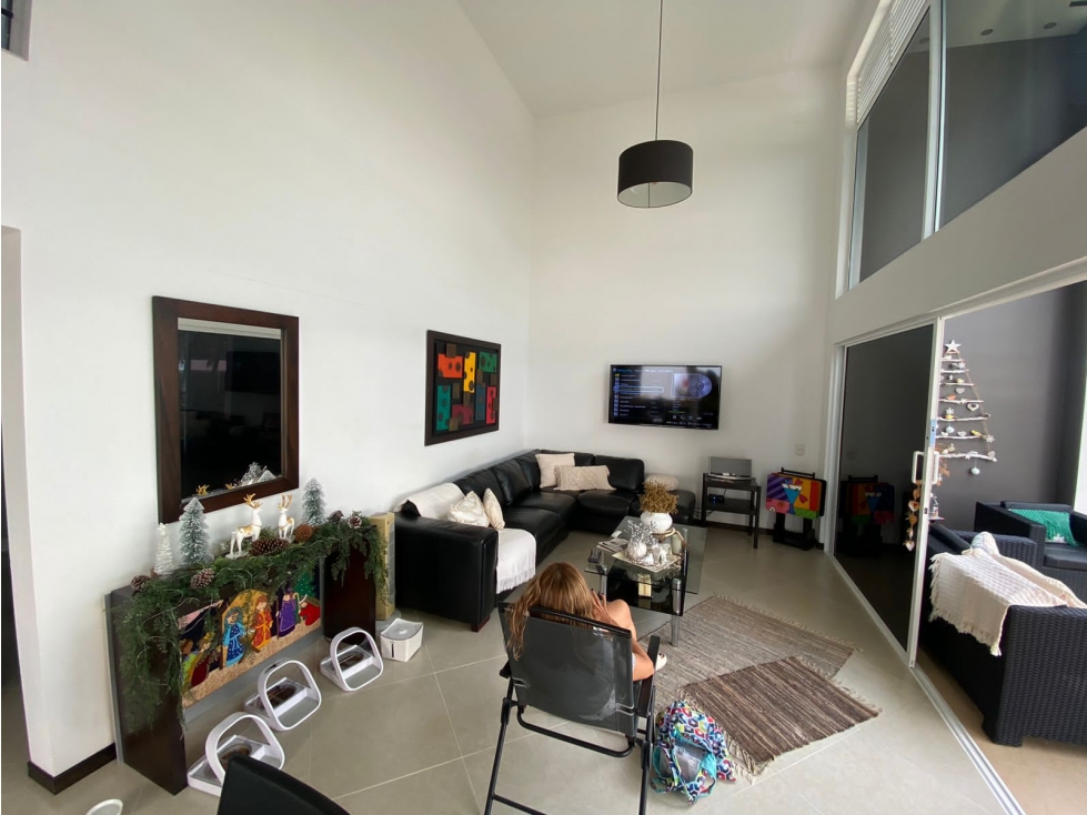 VENTA DE CASA CAMPESTRE, SAN JERÓNIMO, ANTIOQUIA-225M2 — foto 4