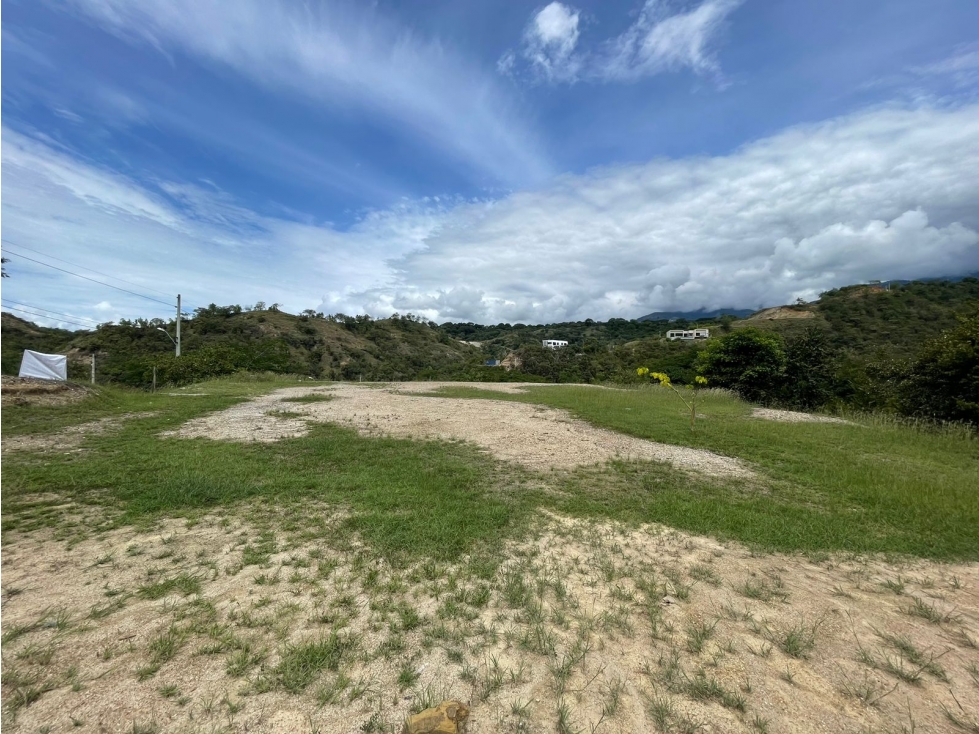 VENTA LOTE PARCELACIÓN RESERVA DEL LAGO, SOPETRÁN-2.700M2 - 3