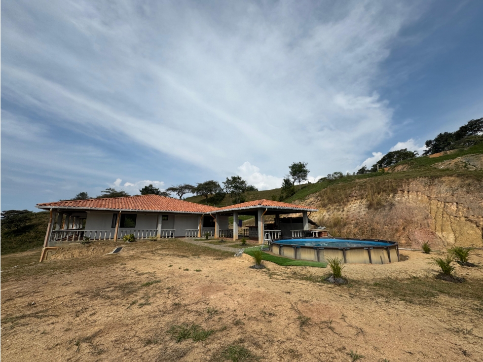 VENTA FINCA EXCELENTE UBICACIÓN, SAN JERÓNIMO — foto 2