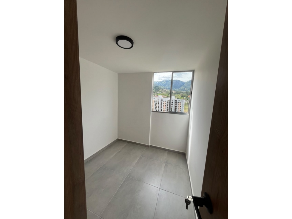 VENTA APARTAMENTO REMODELADO EL BOSQUE, LA PRIMAVERA, BELLO — foto 6