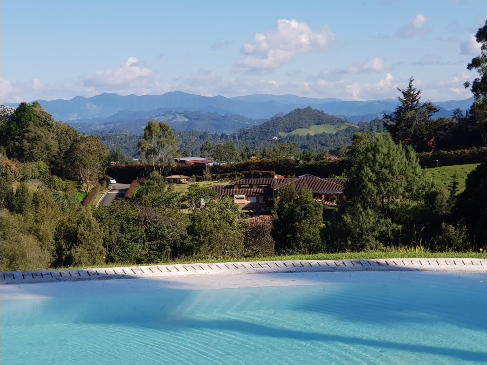 VENTA CASA CON DOBLE INGRESO, ALTO DE LAS PALMAS, ENVIGADO — foto 3