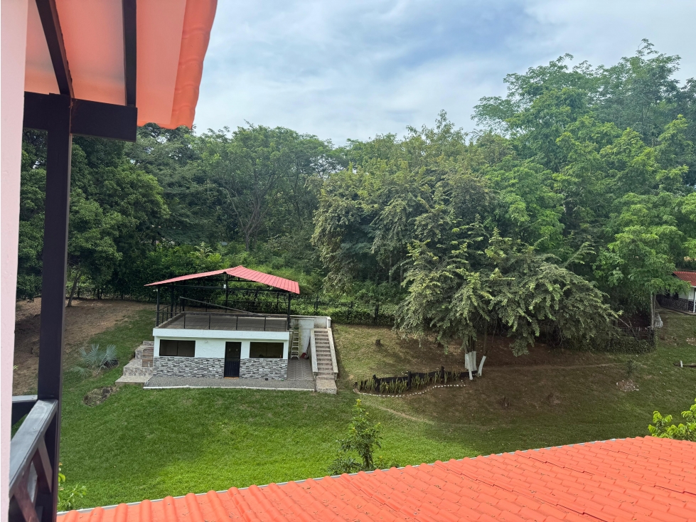 VEN/CAMBIO FINCA CON 3 CASAS, SOPETRAN, ANT — foto 3