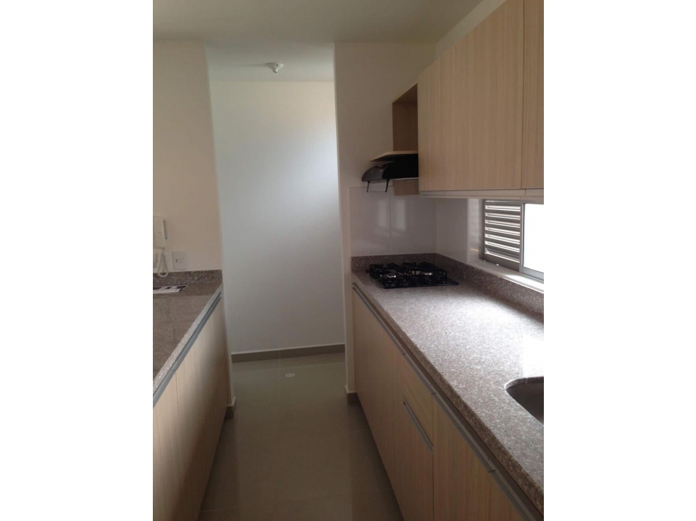 VENTA APARTAMENTO PORTOFINO PRIMER PARQUE DE LAURELES, MEDELLÍN — foto 3