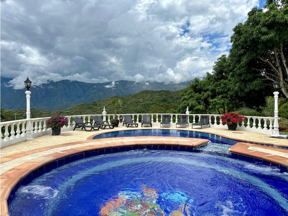 VENTA DE LUJOSA FINCA, SAN JERÓNIMO ANT — foto 3